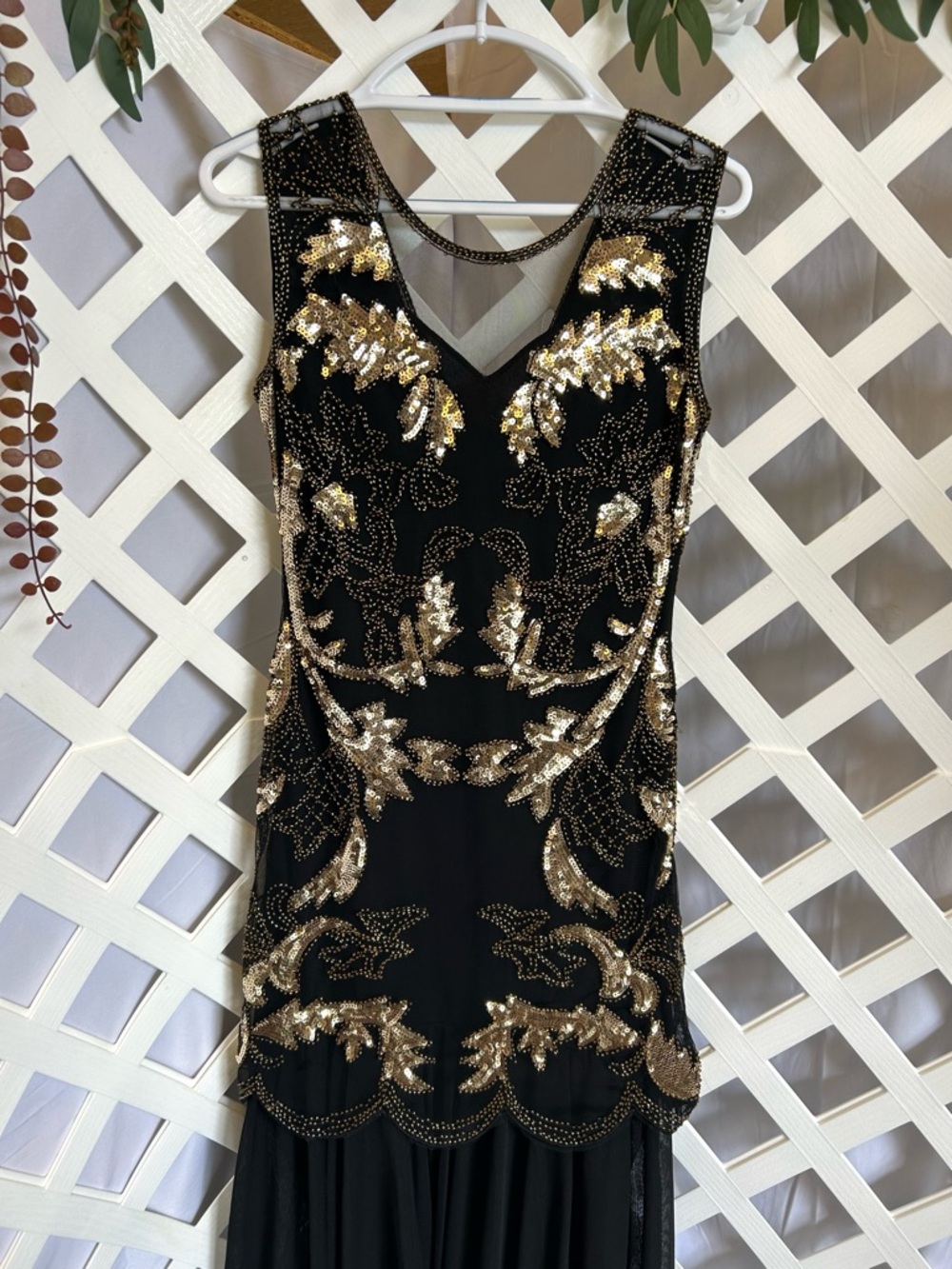 Black Gold Sequin Beaded Formal Dress Size Small Sleeveless Midi Evening Prom - Picture 2 of 12
